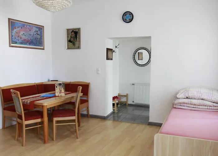 Stay-in 23 Apartment *