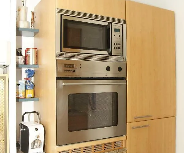 Stay-in 23 Apartment